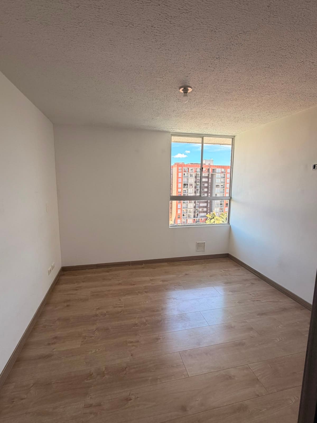 Apartamento en arriendo en Los Colegios, Rionegro — foto 2 de 13