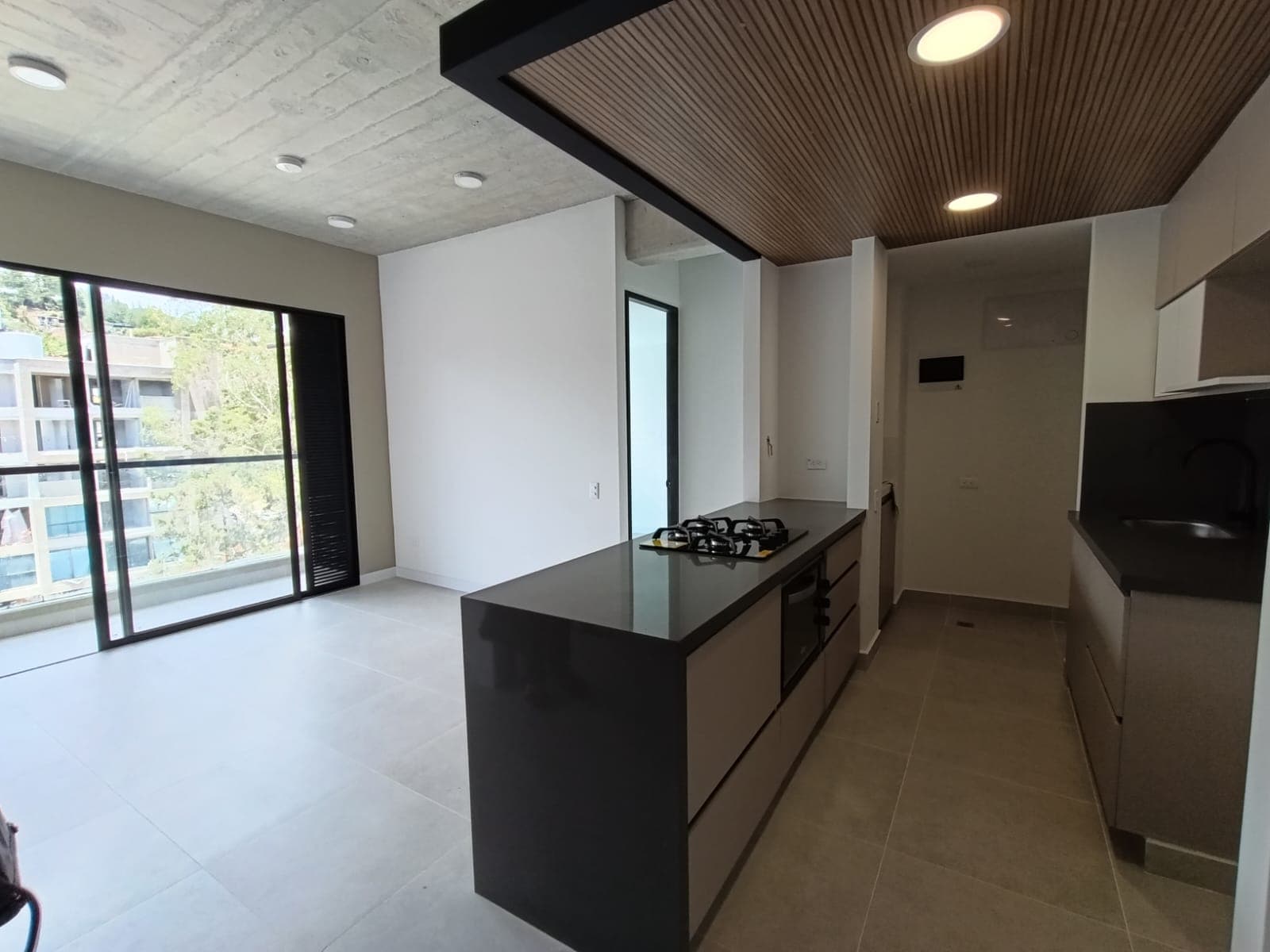 Apartamento en arriendo en Retiro — foto 1 de 13
