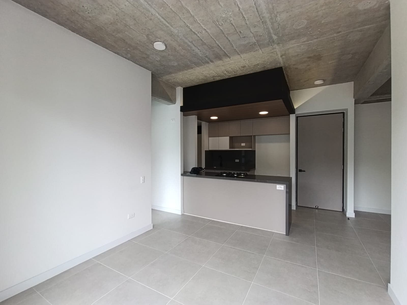Apartamento en arriendo en Retiro — foto 5 de 13