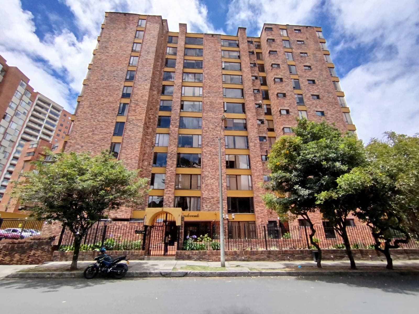 Apartaestudio en arriendo en Las Villas, Suba, Bogotá, D.c. — foto 1 de 15
