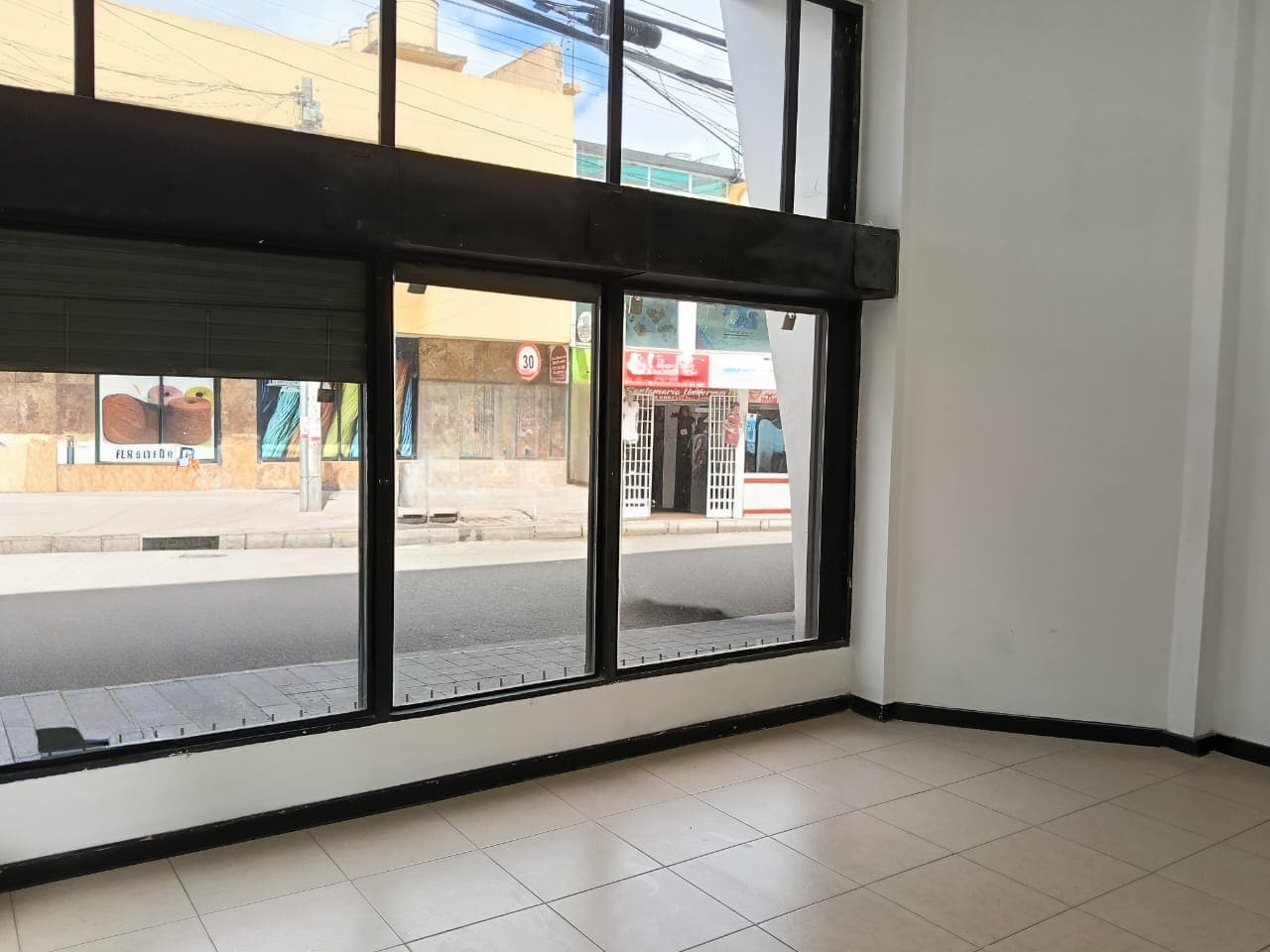 Local en arriendo en Bogotá, D.c. — foto 4 de 19