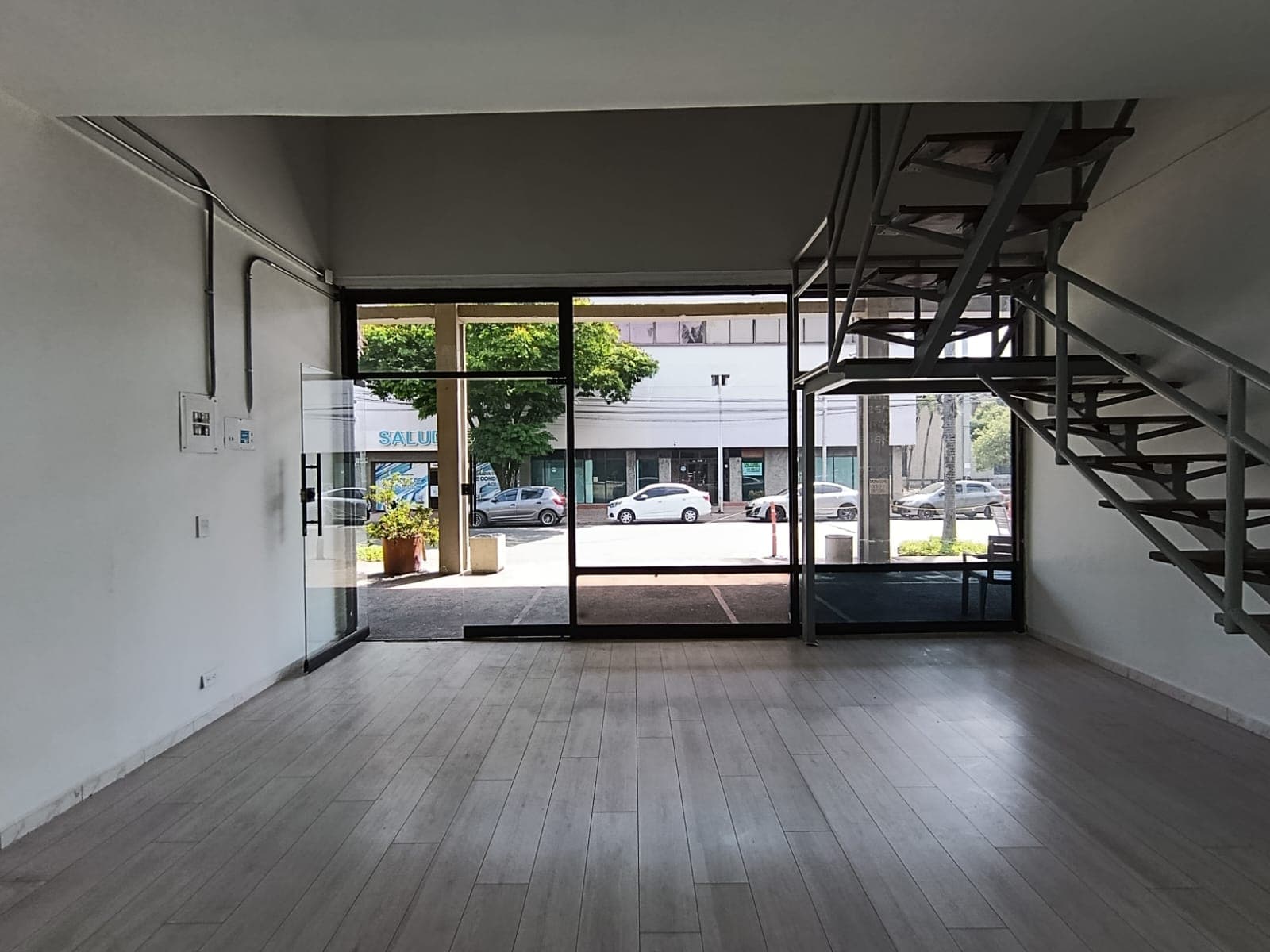 Local en arriendo en La Esmeralda, Itagui — foto 4 de 14
