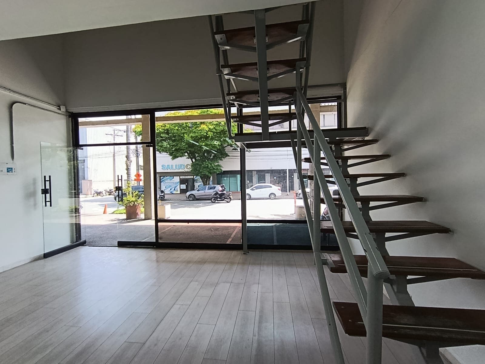 Local en arriendo en La Esmeralda, Itagui — foto 5 de 14