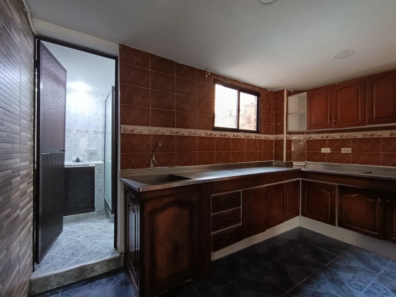 Casa Vivienda en arriendo en Calle Larga, Sabaneta — foto 1 de 20