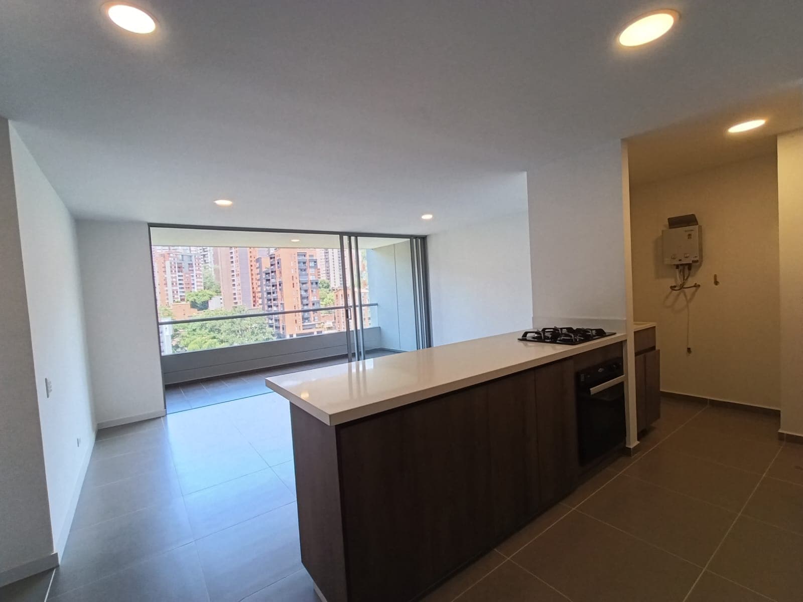 Apartamento en arriendo en Cumbres, Envigado — foto 3 de 19