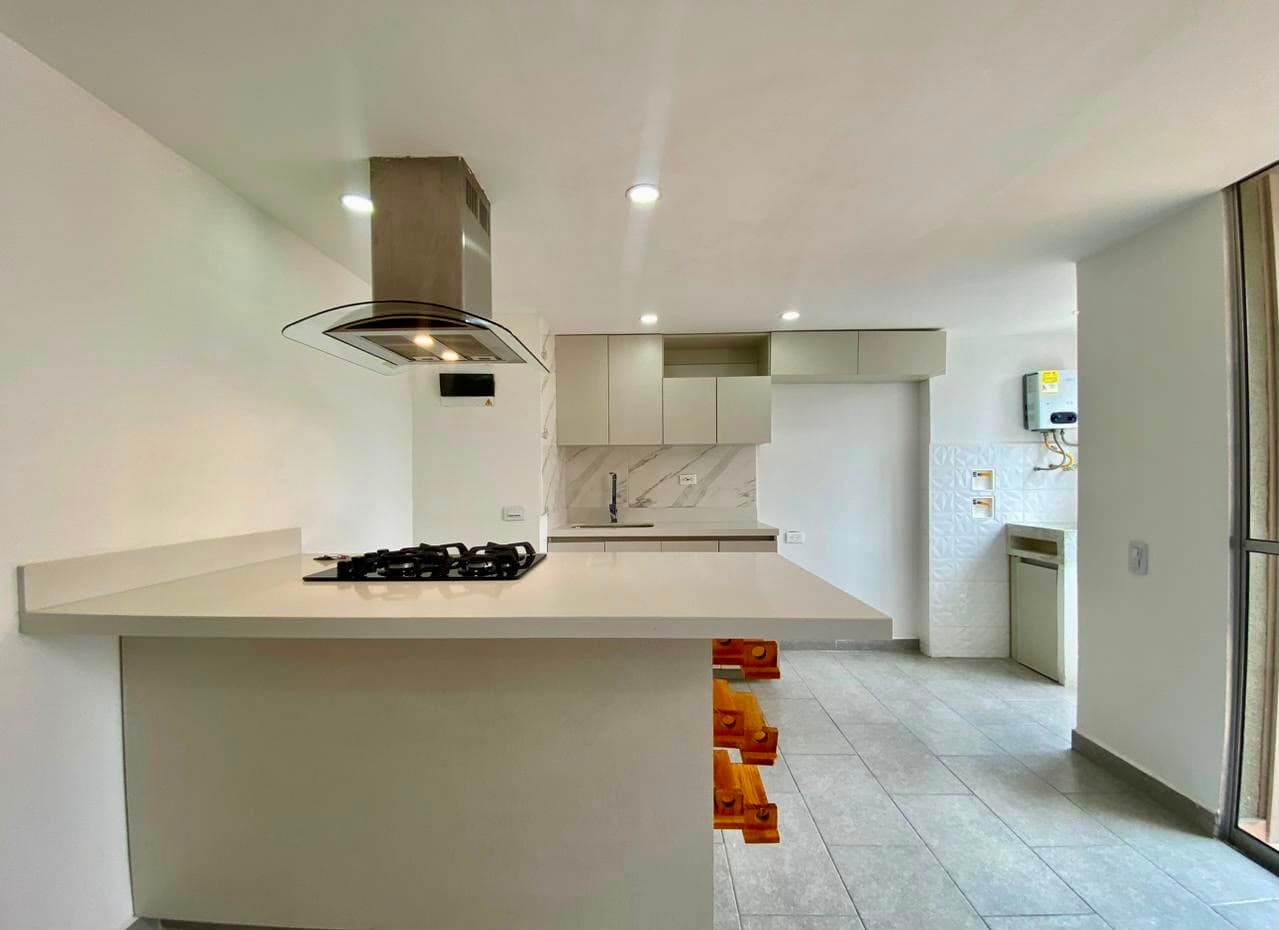 Apartamento en arriendo en Vereda Las Lomitas, Sabaneta — foto 5 de 17