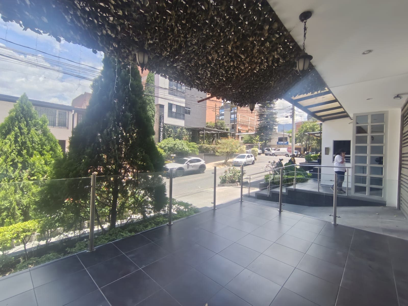 Local en arriendo en El Velódromo, Laureles, Medellín — foto 2 de 10