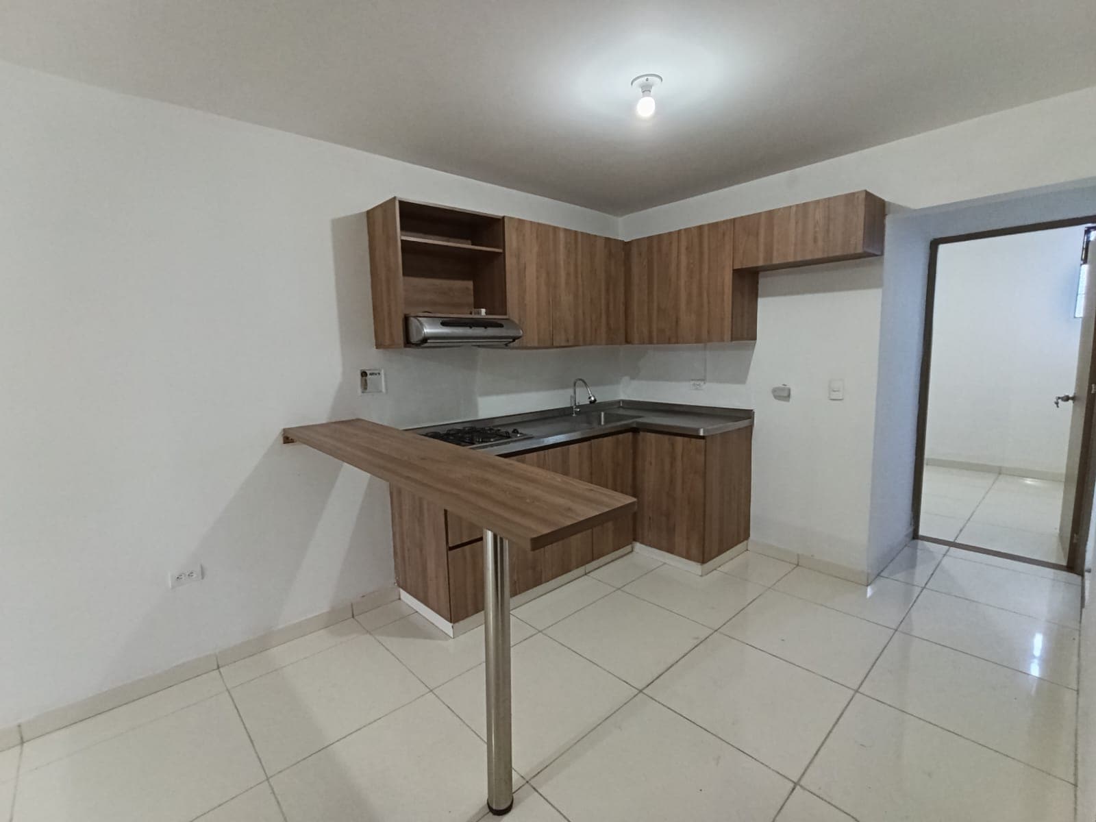 Apartamento en arriendo en La Florida, Bello — foto 1 de 9