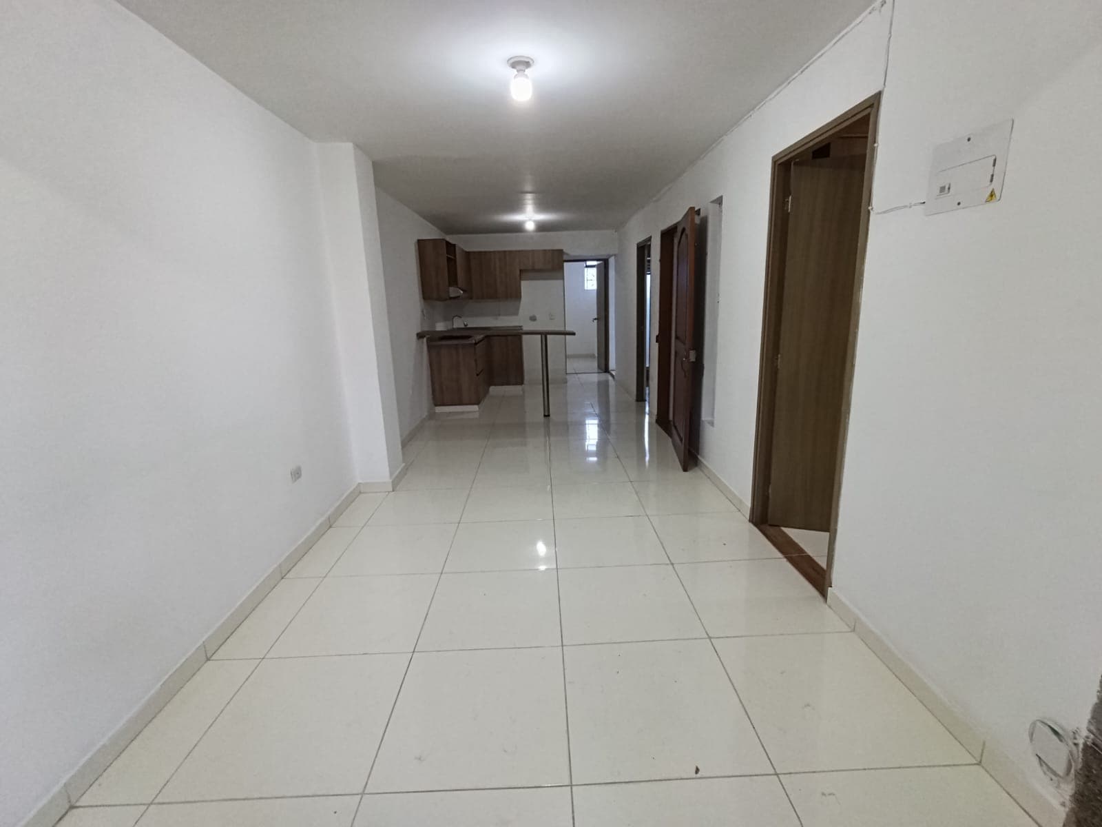 Apartamento en arriendo en La Florida, Bello — foto 4 de 9