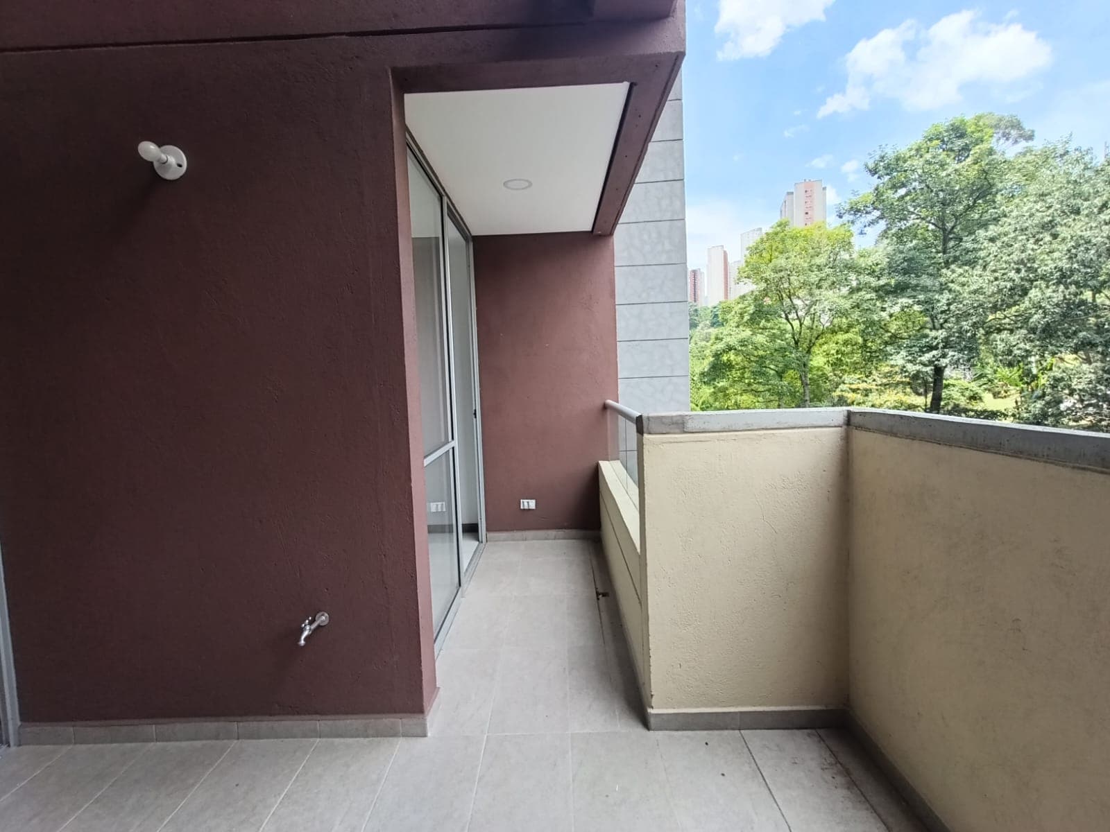 Apartamento en arriendo en La Florida, Sabaneta — foto 1 de 20