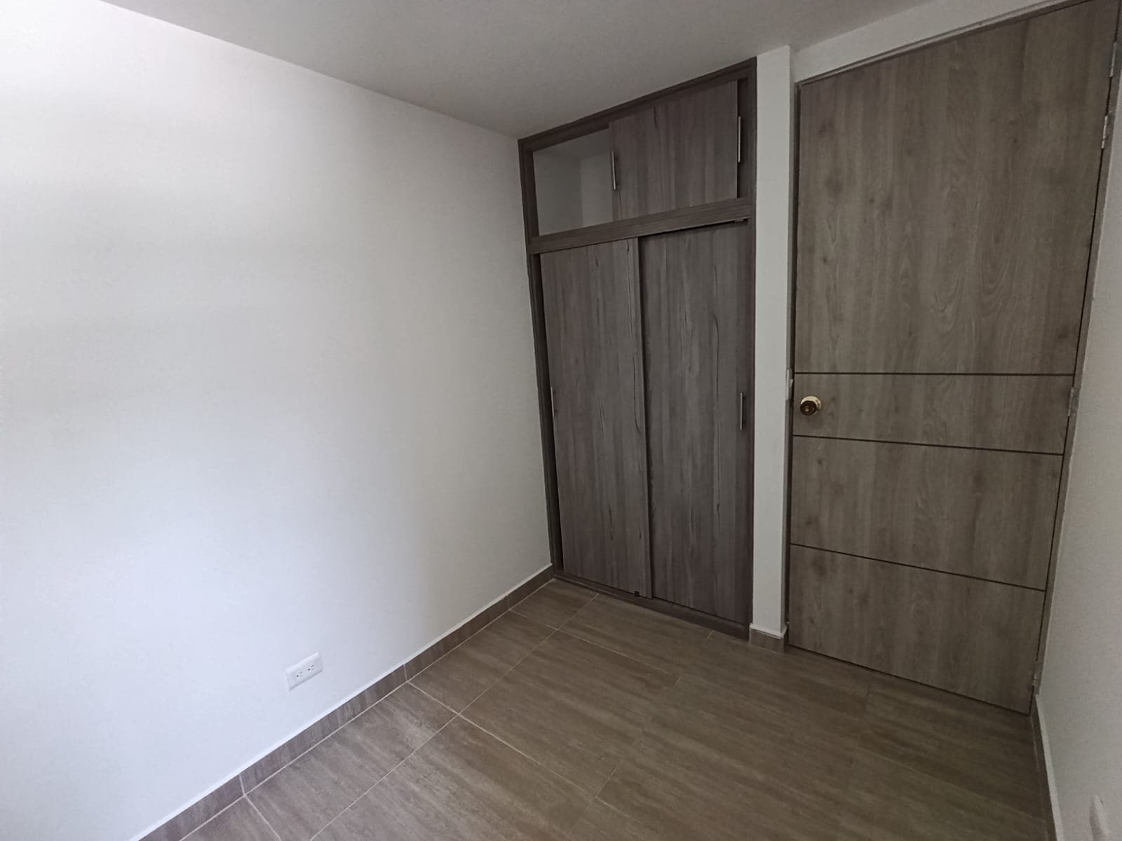 Apartamento en arriendo en Navarra, Bello — foto 5 de 17