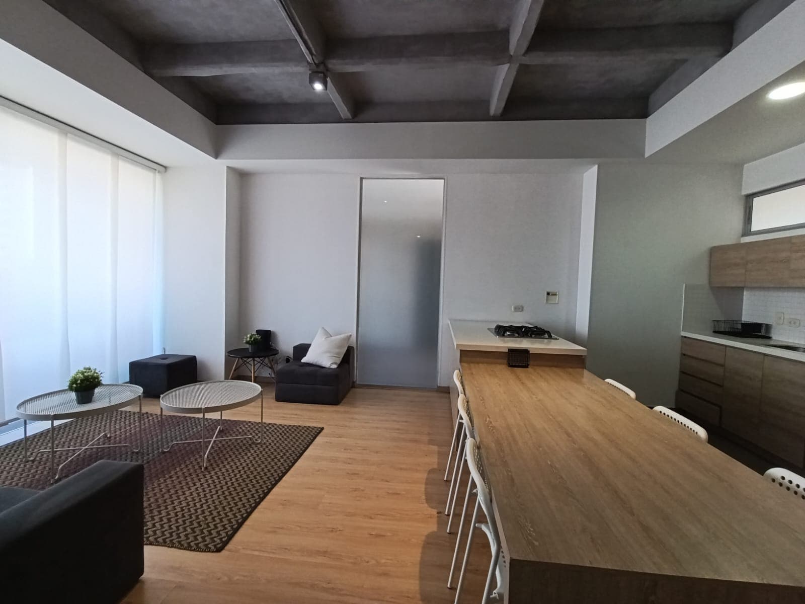 Apartamento en arriendo en Loma De Los Parra, El Poblado, Medellín — foto 3 de 17