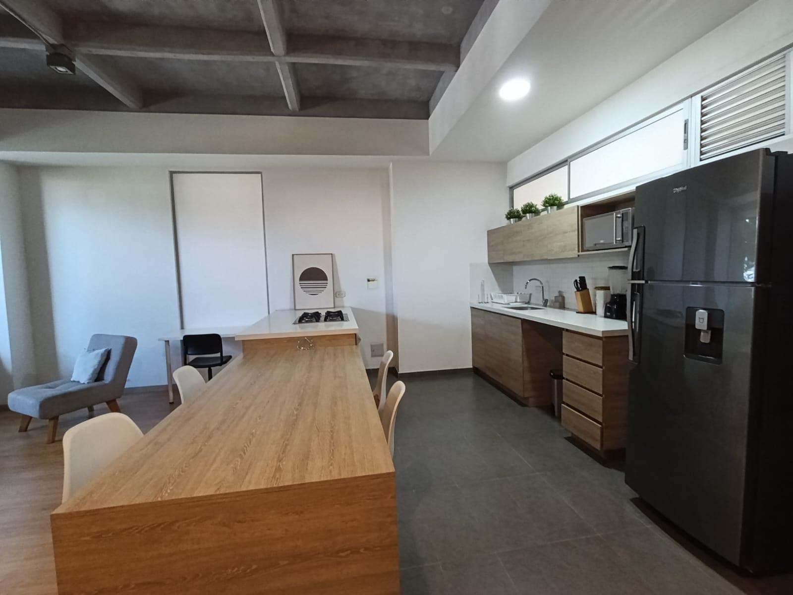 Apartamento en arriendo en Loma De Los Parra, El Poblado, Medellín — foto 2 de 14