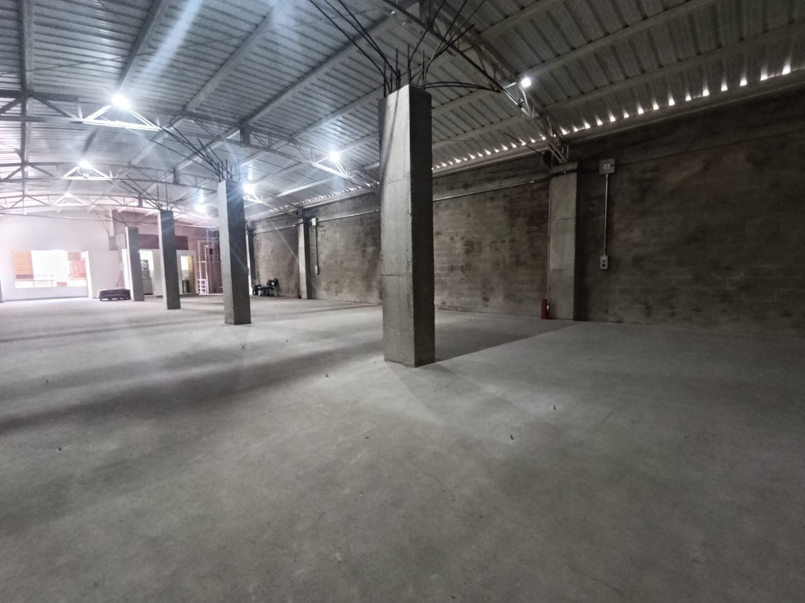 Bodega en arriendo en San Antonio De Prado, Medellín — foto 2 de 15