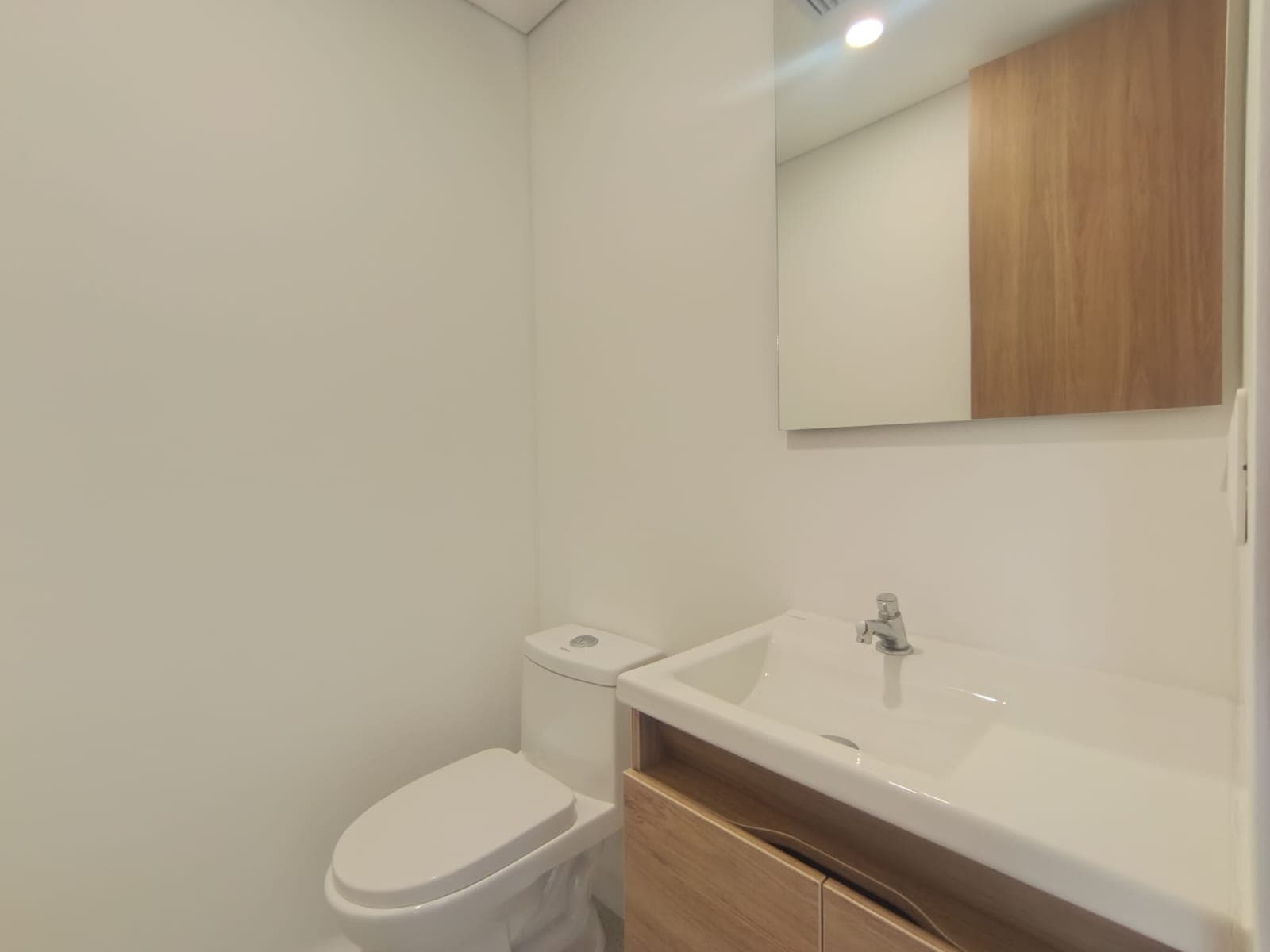 Consultorio en arriendo en El Velódromo, Laureles, Medellín — foto 5 de 8