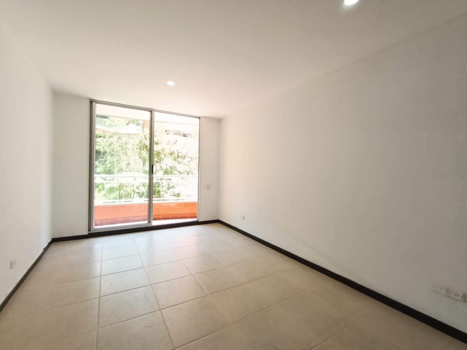 Apartamento en arriendo en Castropol, El Poblado, Medellín — foto 2 de 17