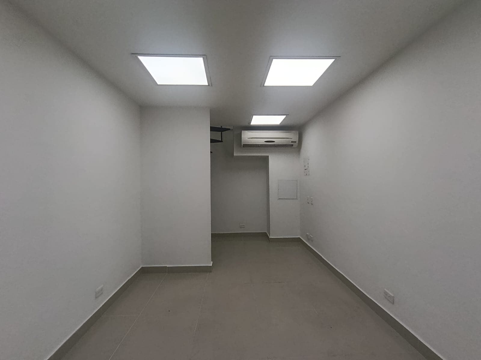 Local en arriendo en El Poblado, Medellín — foto 1 de 10