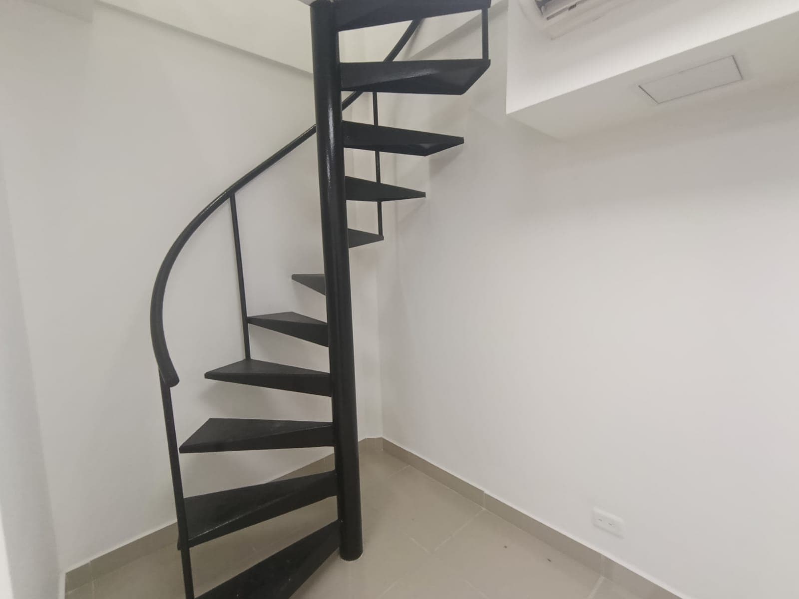Local en arriendo en El Poblado, Medellín — foto 4 de 10