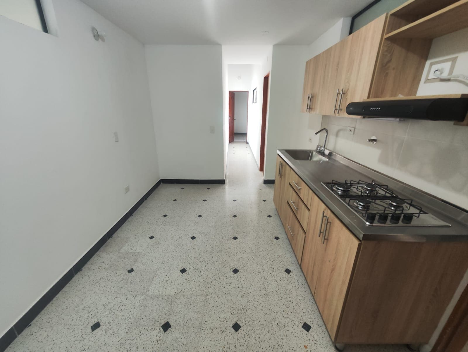Apartaestudio en arriendo en Simón Bolívar, La America, Medellín — foto 5 de 8