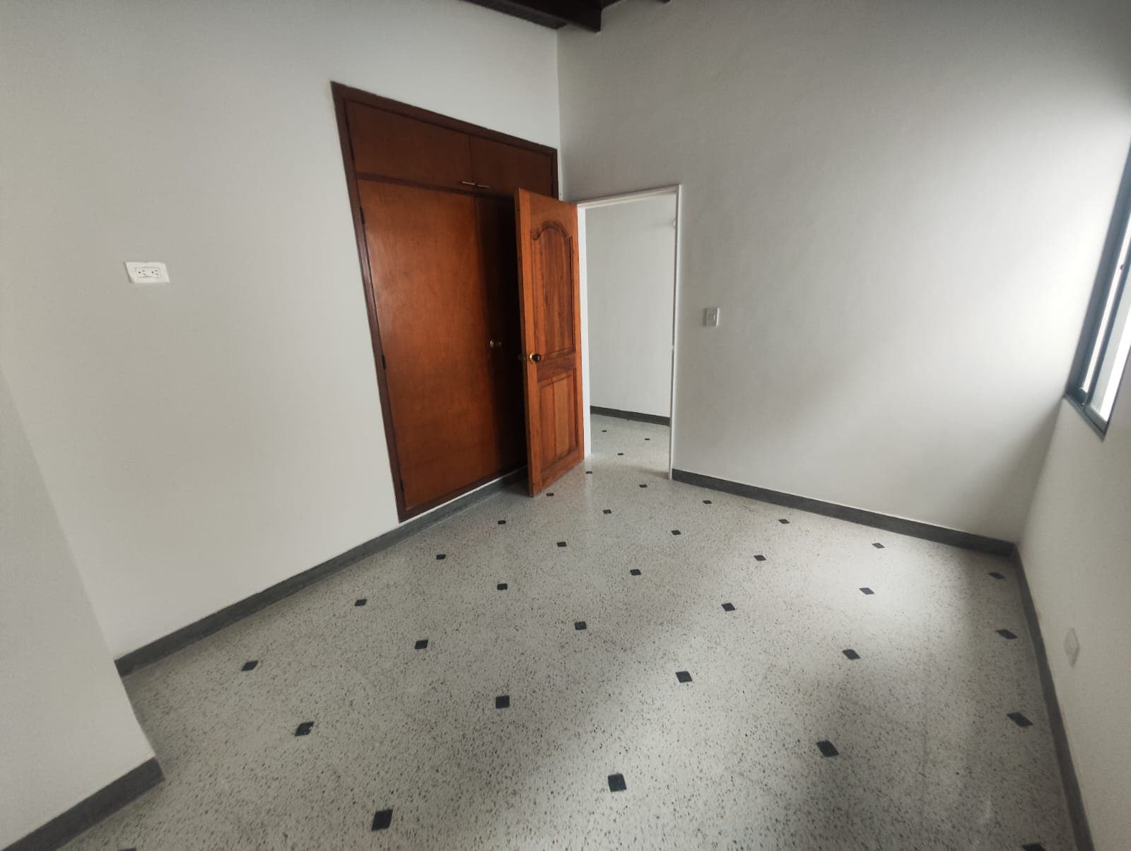 Apartamento en arriendo en Simón Bolívar, La America, Medellín — foto 5 de 15