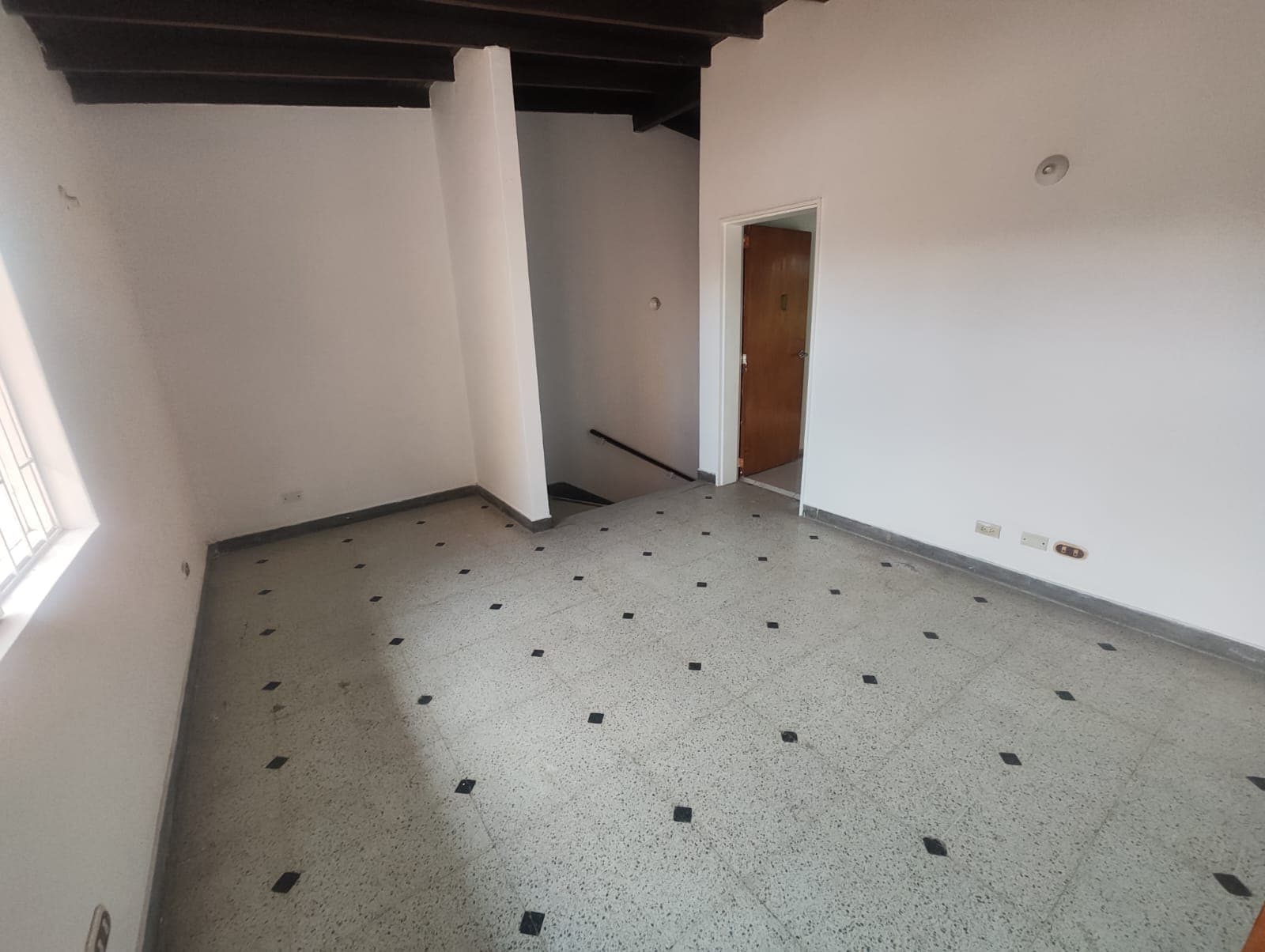 Apartamento en arriendo en Simón Bolívar, La America, Medellín — foto 1 de 12