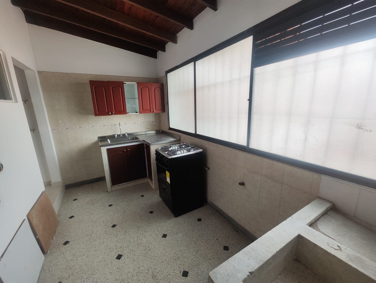 Apartamento en arriendo en Simón Bolívar, La America, Medellín — foto 4 de 12