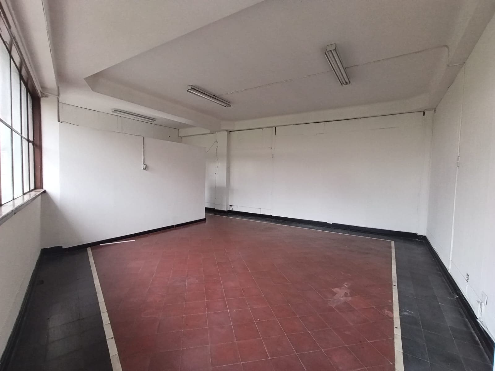 Oficina en arriendo en La Candelaria, Centro, Medellín — foto 2 de 17