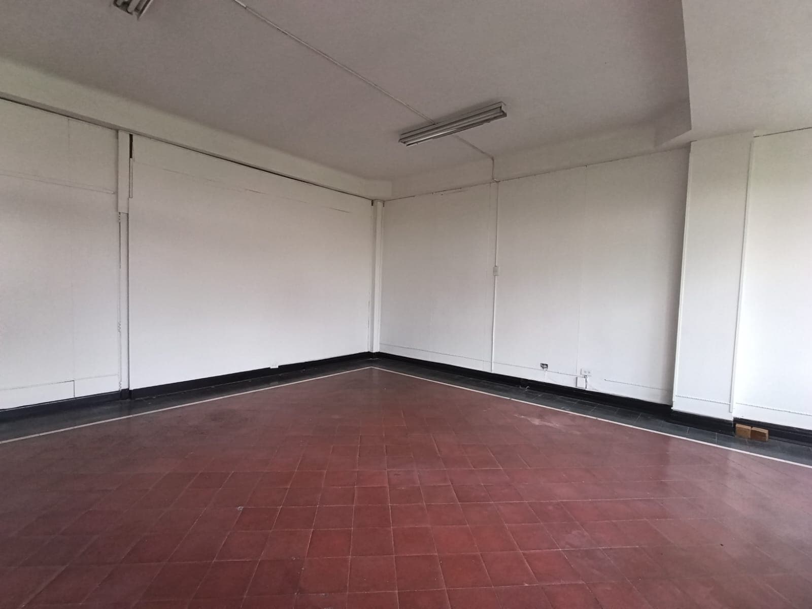 Oficina en arriendo en La Candelaria, Centro, Medellín — foto 3 de 17