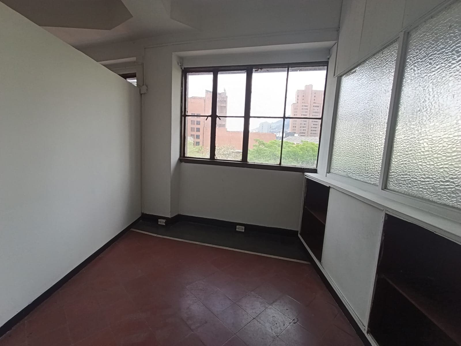 Oficina en arriendo en La Candelaria, Centro, Medellín — foto 4 de 17