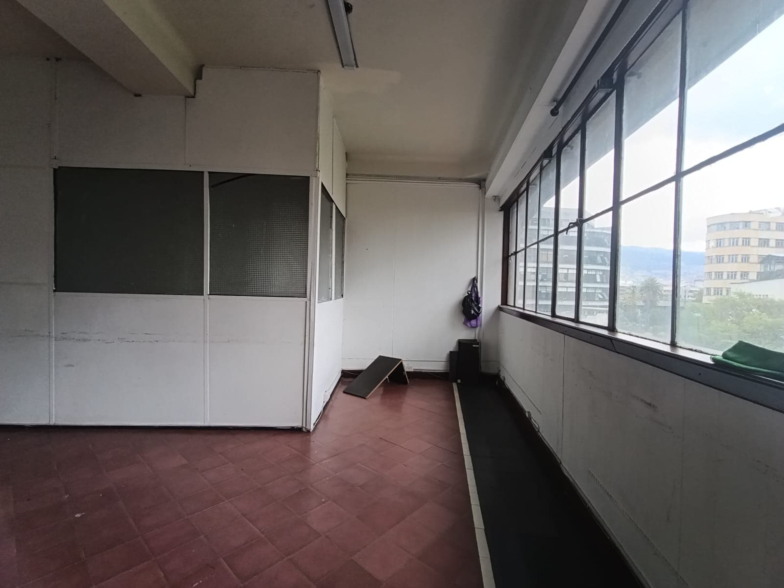 Oficina en arriendo en La Candelaria, Centro, Medellín — foto 5 de 11