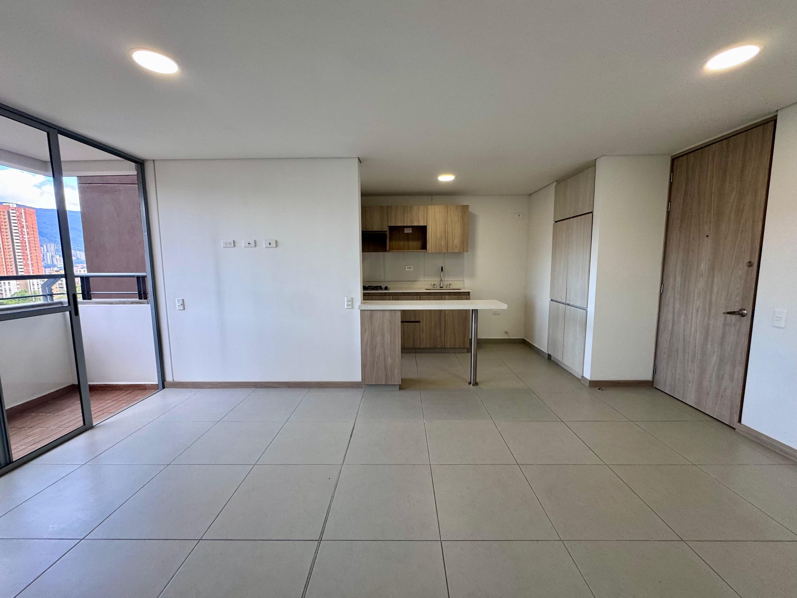 Apartamento en arriendo en Ditaires, Itagui — foto 3 de 20