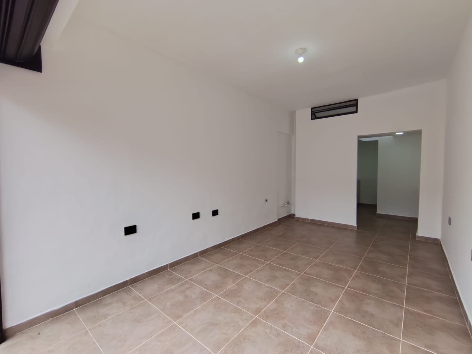 Local en arriendo en Florida Nueva, Laureles, Medellín — foto 4 de 11
