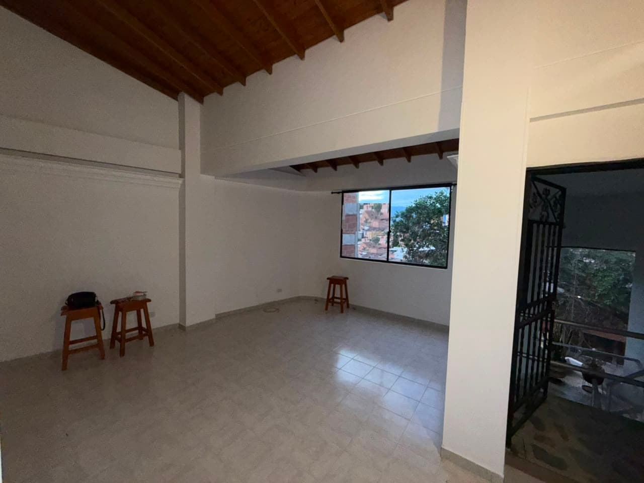 Apartamento en arriendo en Santa Mónica, La America, Medellín — foto 2 de 20