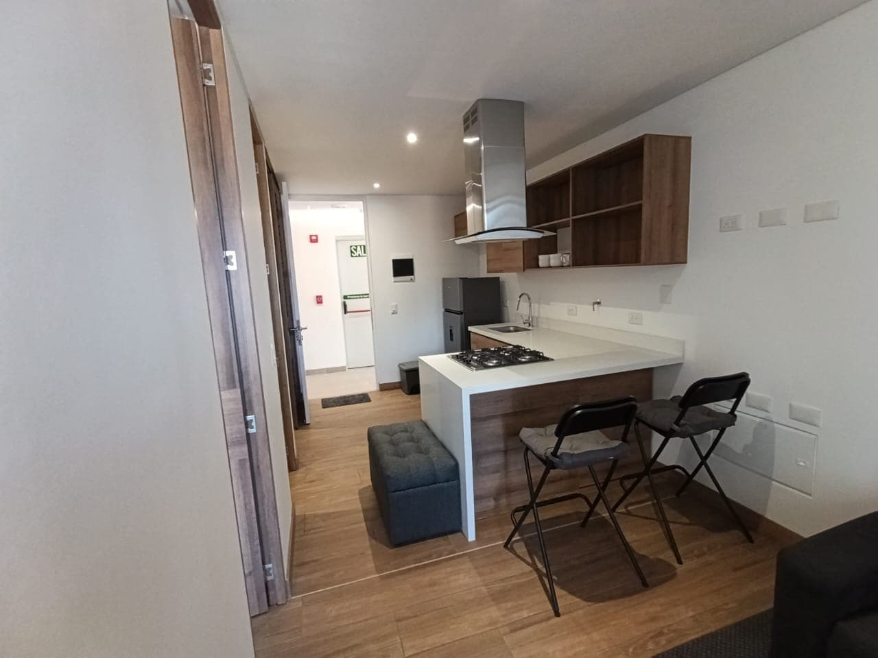 Apartaestudio en arriendo en Ciudad Del Rio, El Poblado, Medellín — foto 2 de 18
