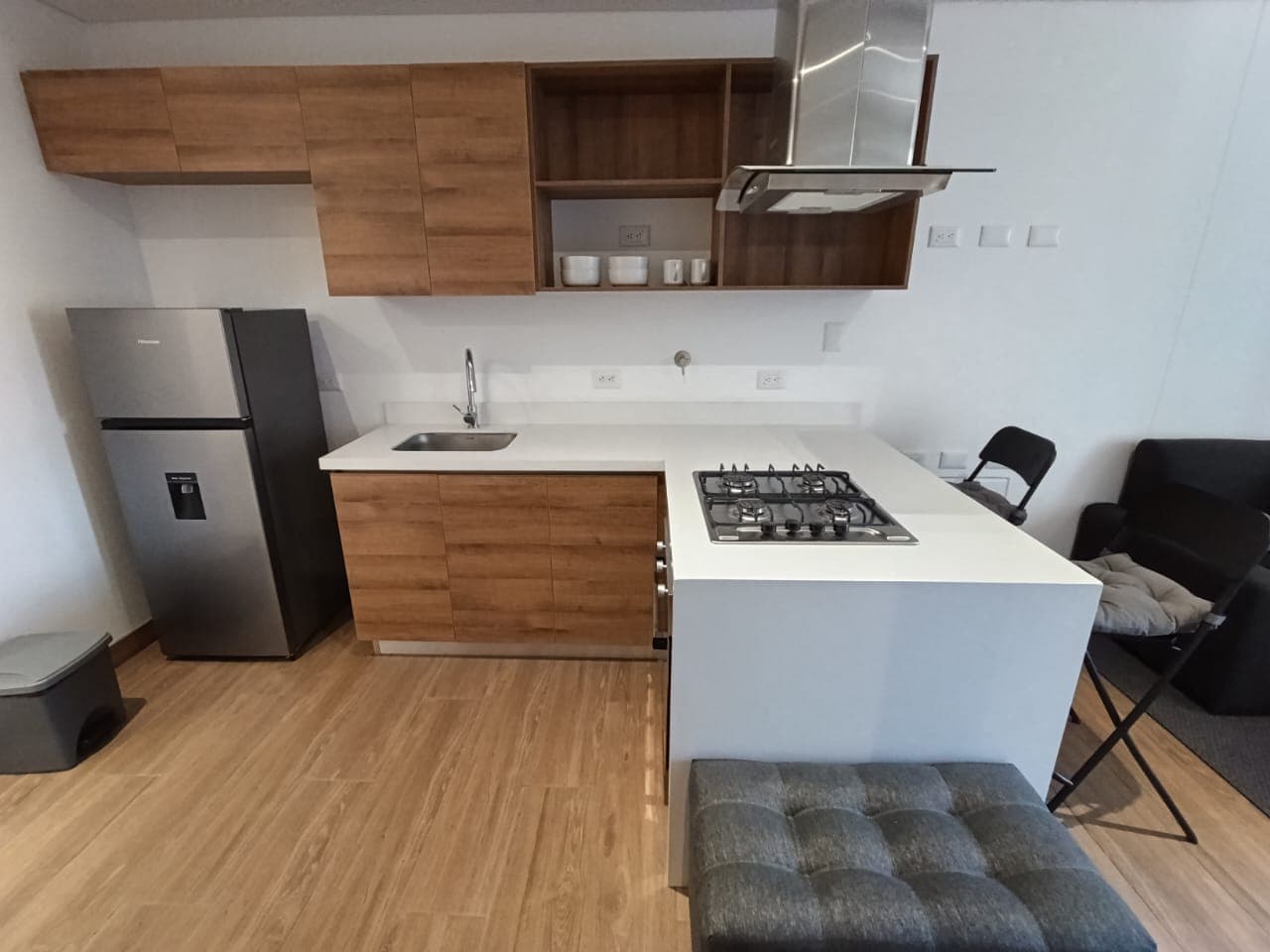 Apartaestudio en arriendo en Ciudad Del Rio, El Poblado, Medellín — foto 3 de 18