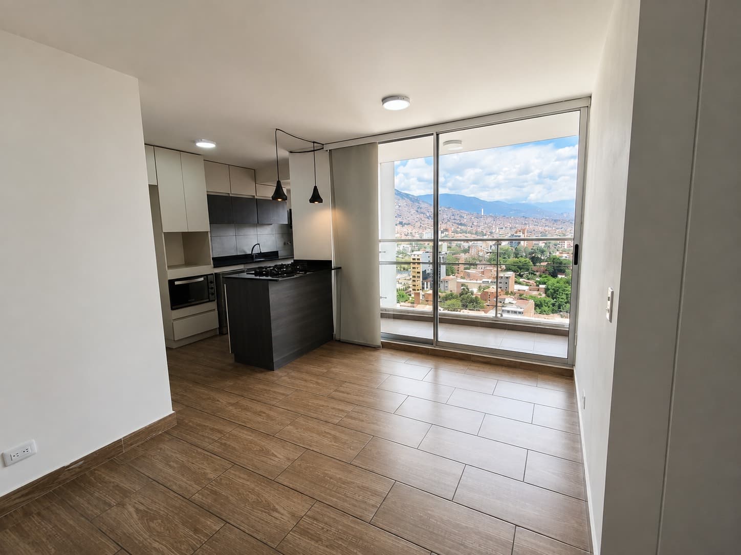 Apartamento en arriendo en Cabañas, Bello — foto 1 de 16