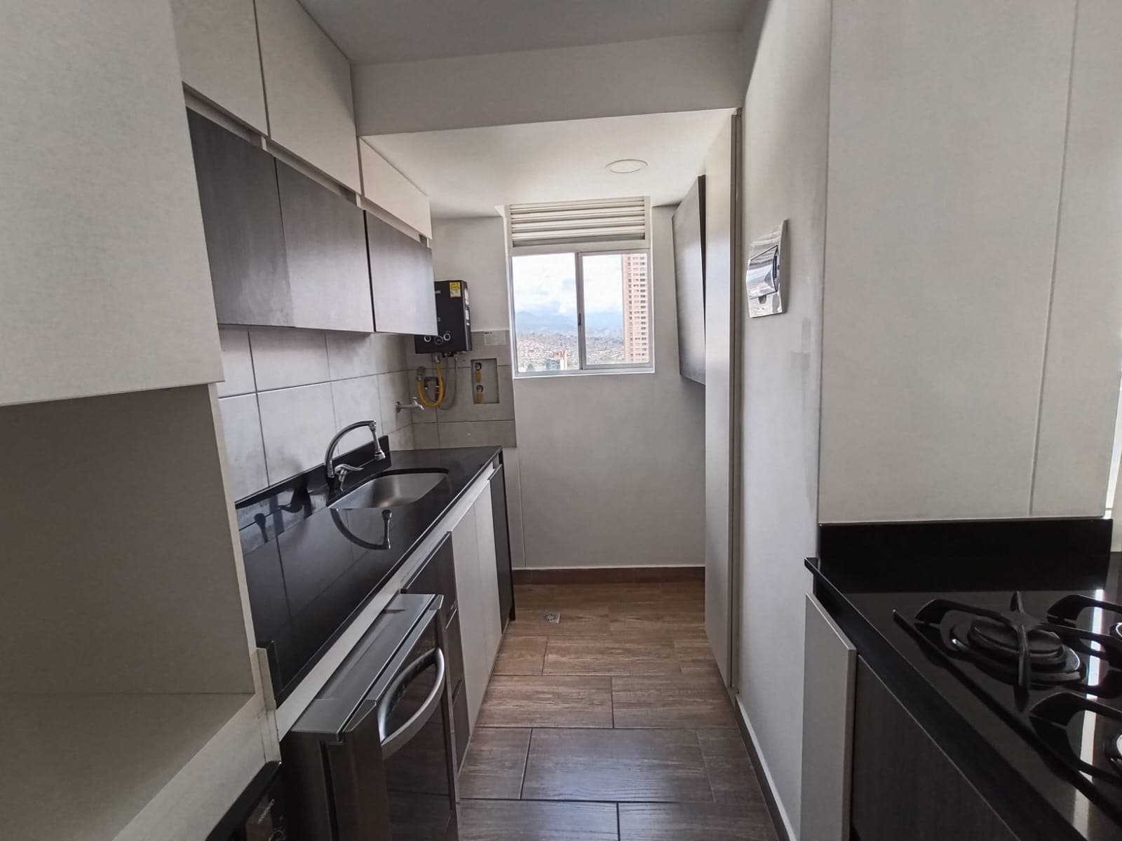 Apartamento en arriendo en Cabañas, Bello — foto 4 de 16