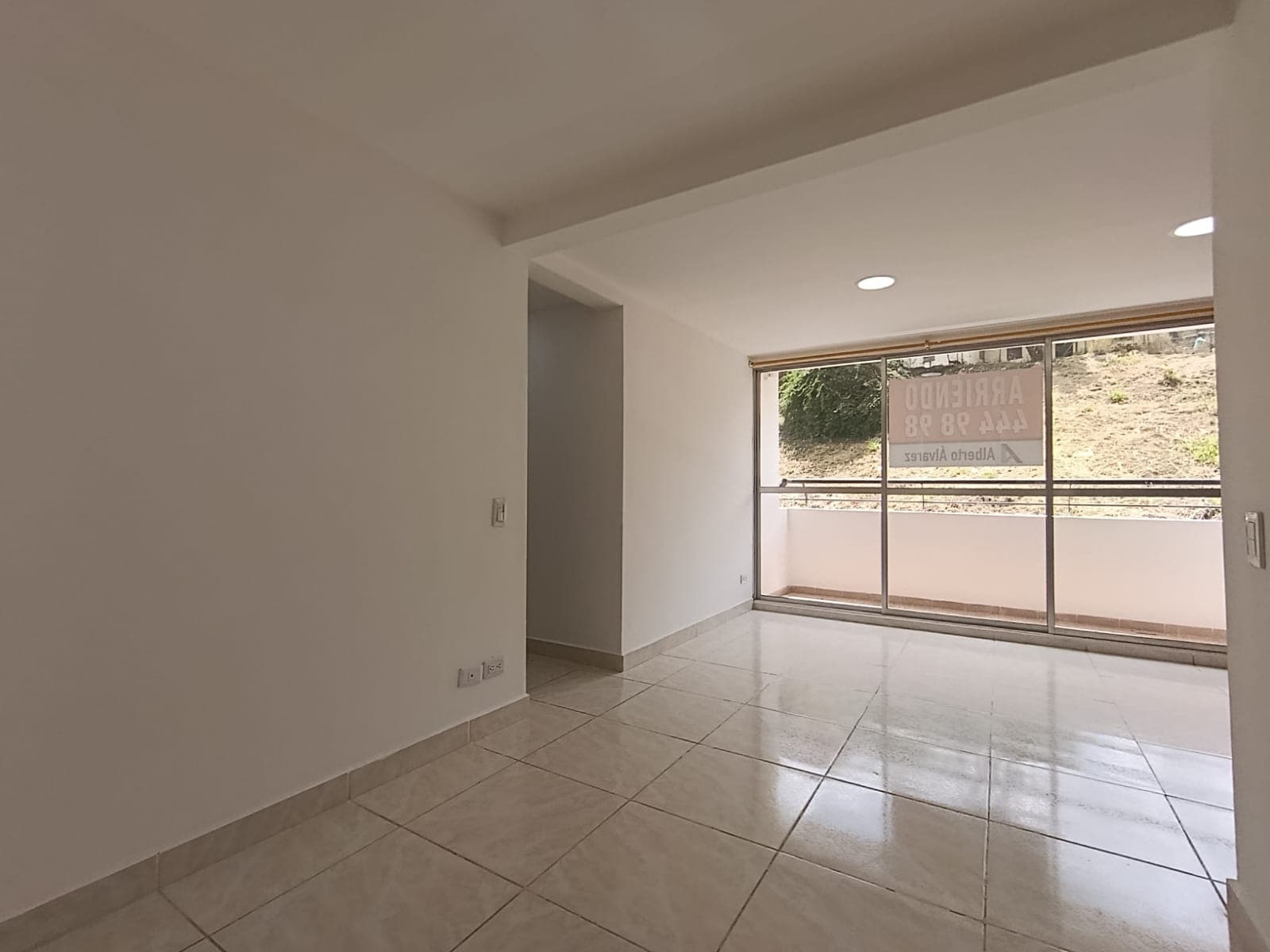 Aparta Suite en arriendo en San Gabriel, Bello — foto 1 de 10