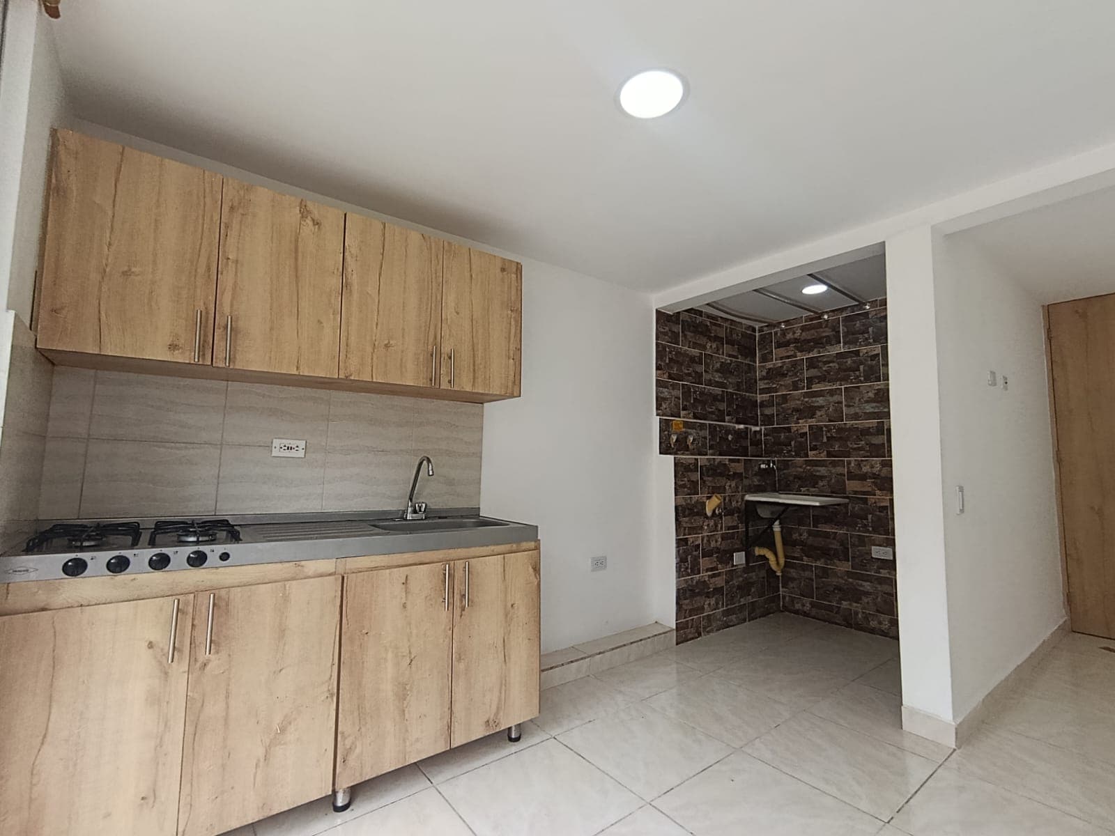 Aparta Suite en arriendo en San Gabriel, Bello — foto 2 de 10