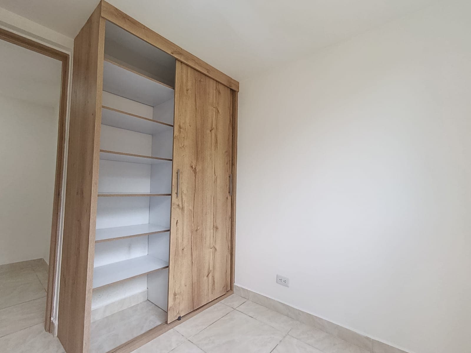 Aparta Suite en arriendo en San Gabriel, Bello — foto 5 de 10