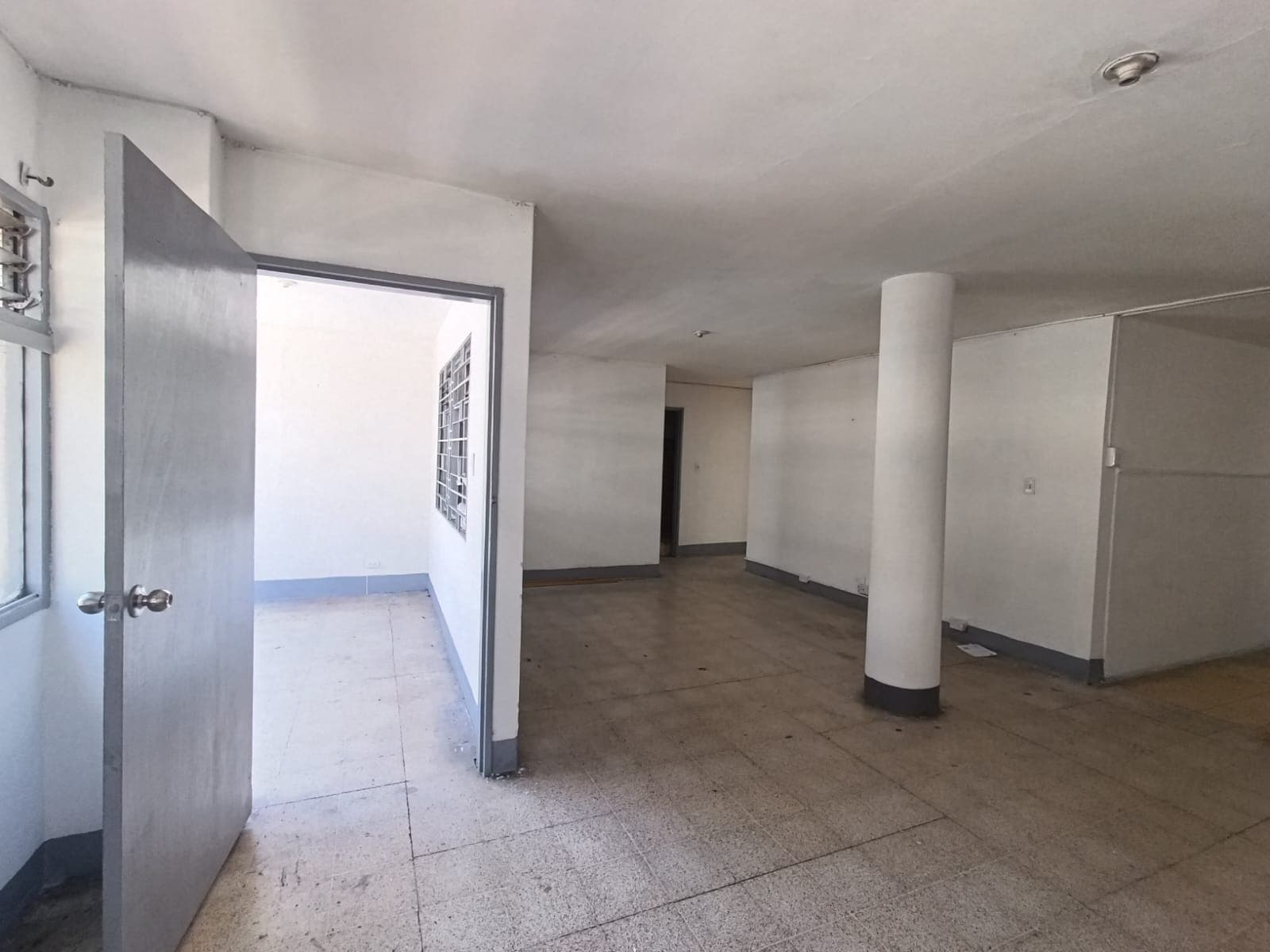 Oficina en arriendo en Centro, Medellín — foto 1 de 20