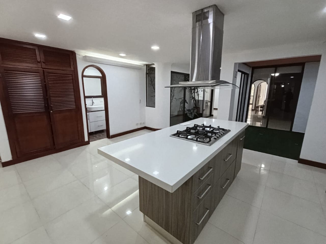 Apartamento en arriendo en Laureles, Medellín — foto 1 de 20