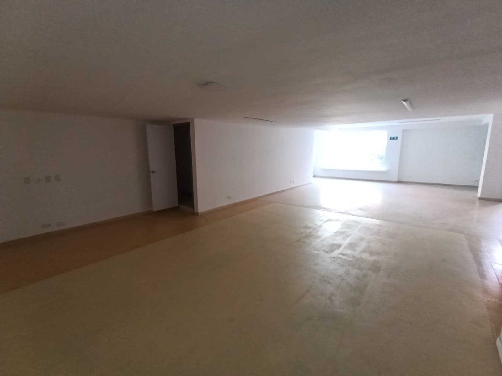 Local en arriendo en Laureles, Medellín — foto 5 de 12