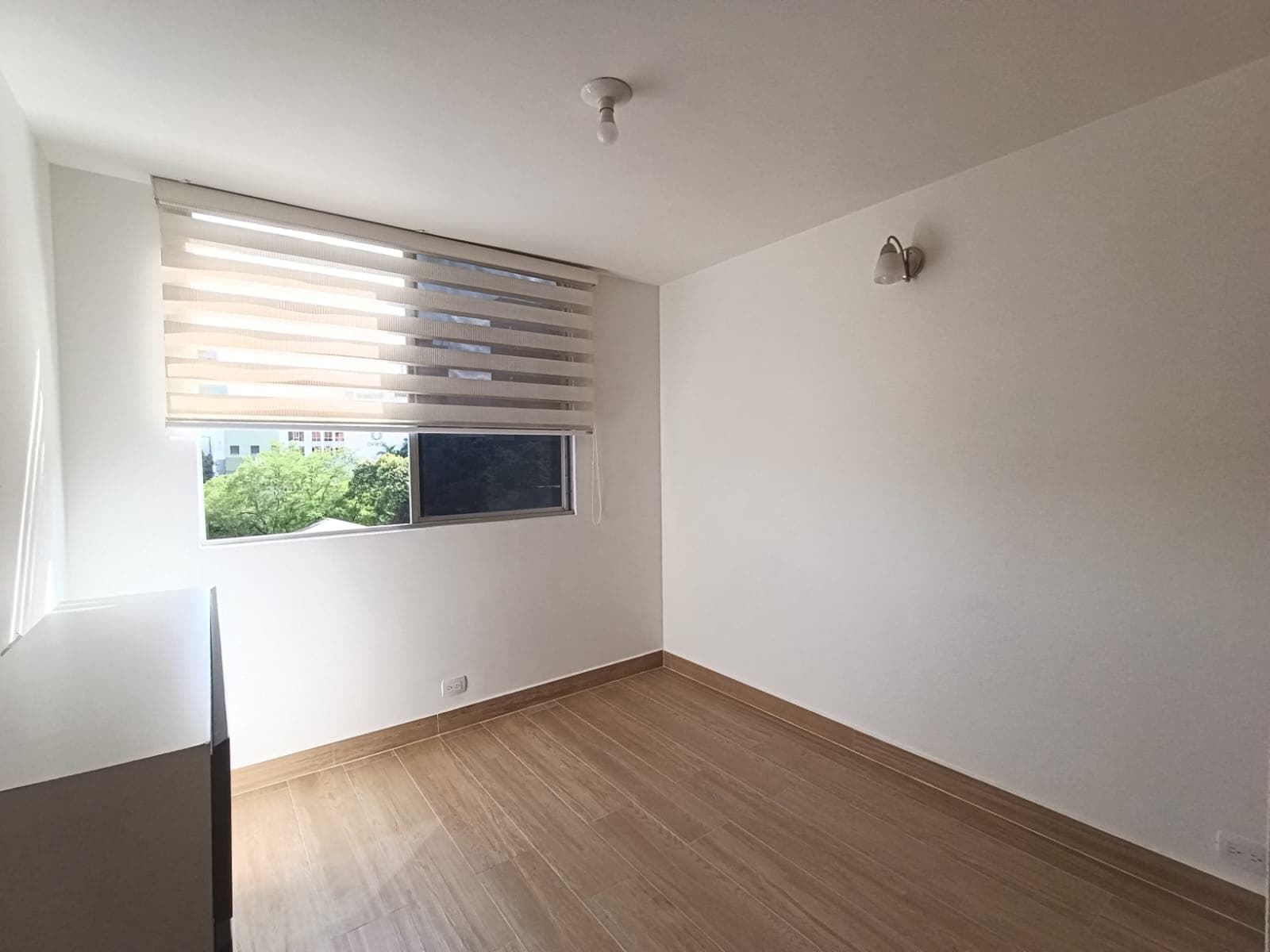 Apartamento en arriendo en Aguacatala, El Poblado, Medellín — foto 3 de 17