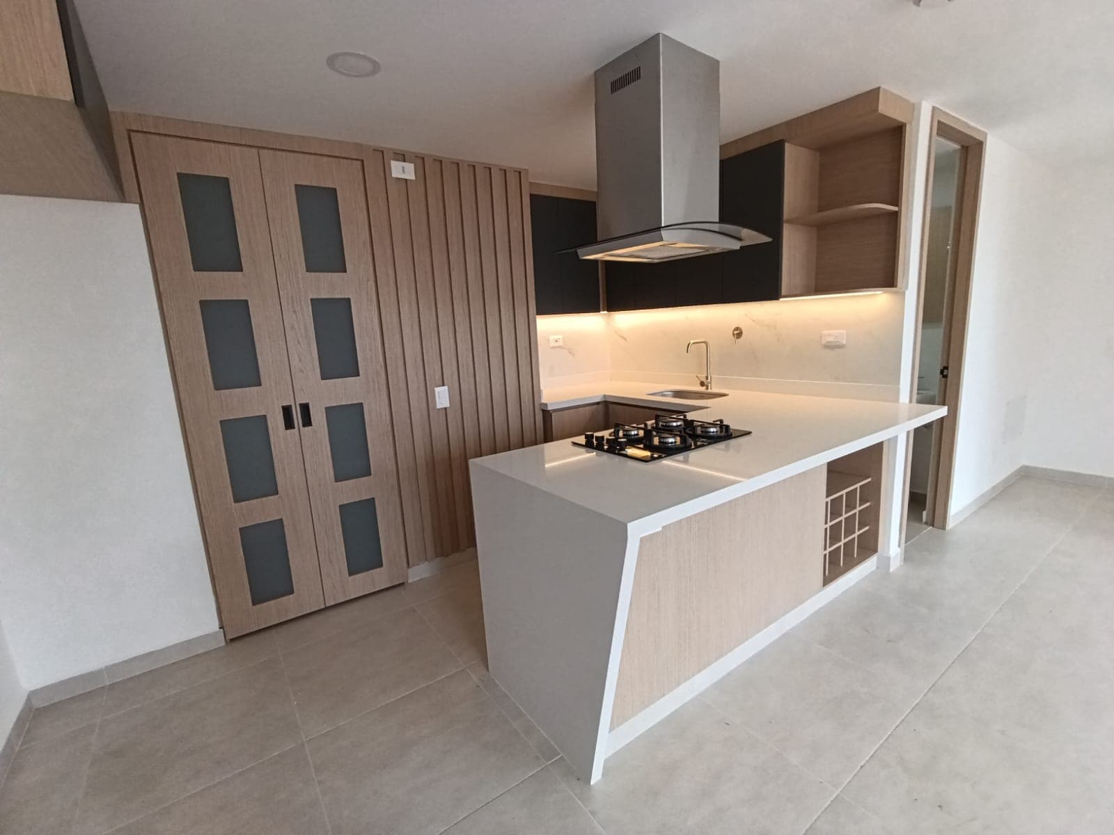 Apartamento en arriendo en Manchester, Bello — foto 2 de 19