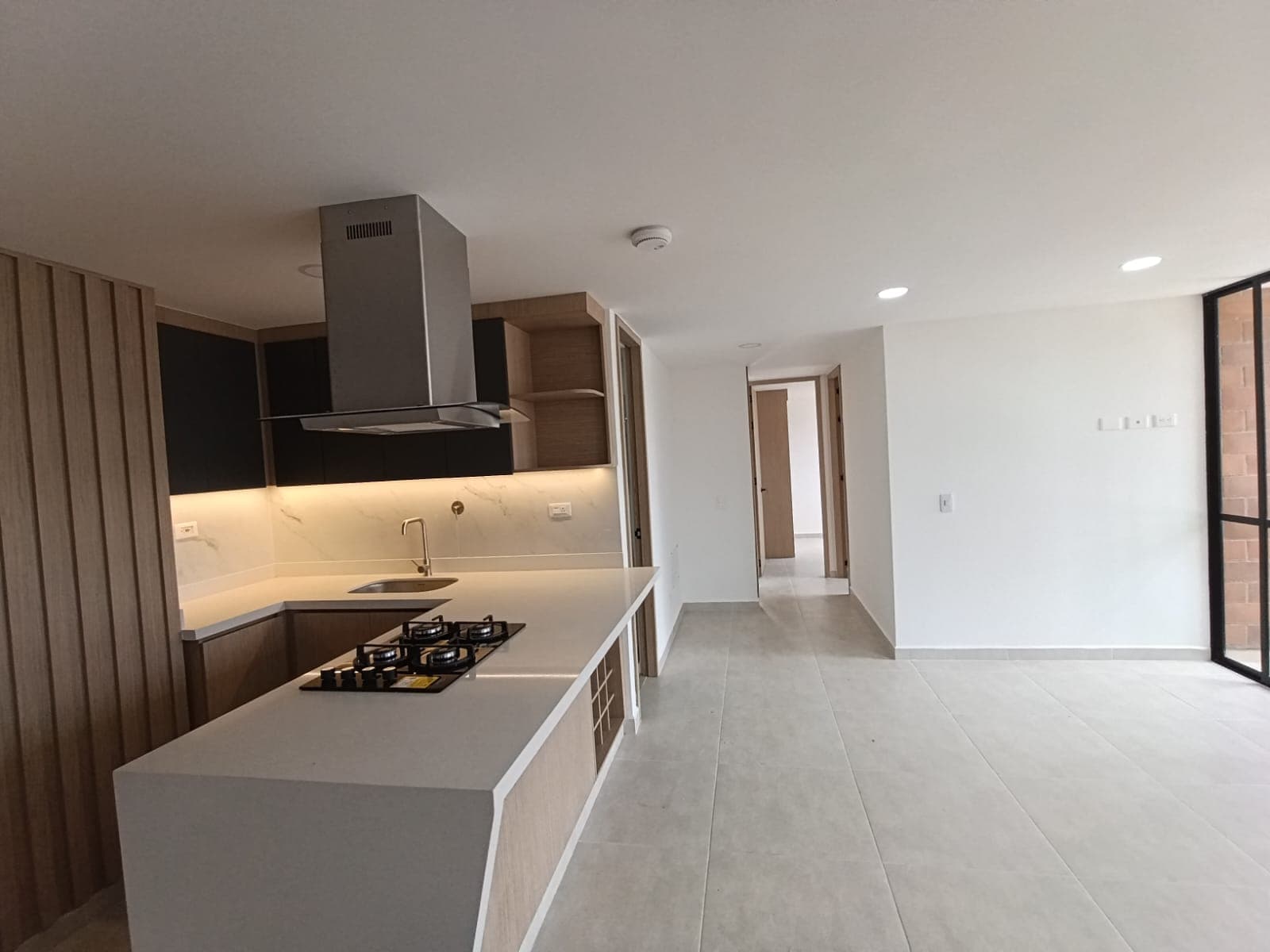 Apartamento en arriendo en Manchester, Bello — foto 5 de 19