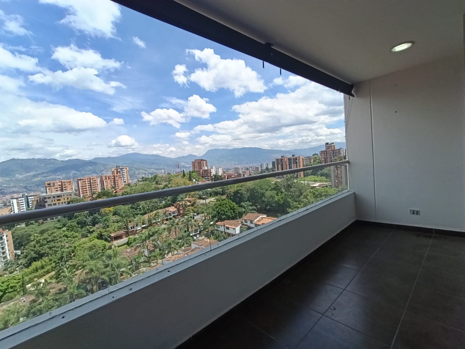 Apartamento en arriendo en Cumbres, Envigado — foto 3 de 20