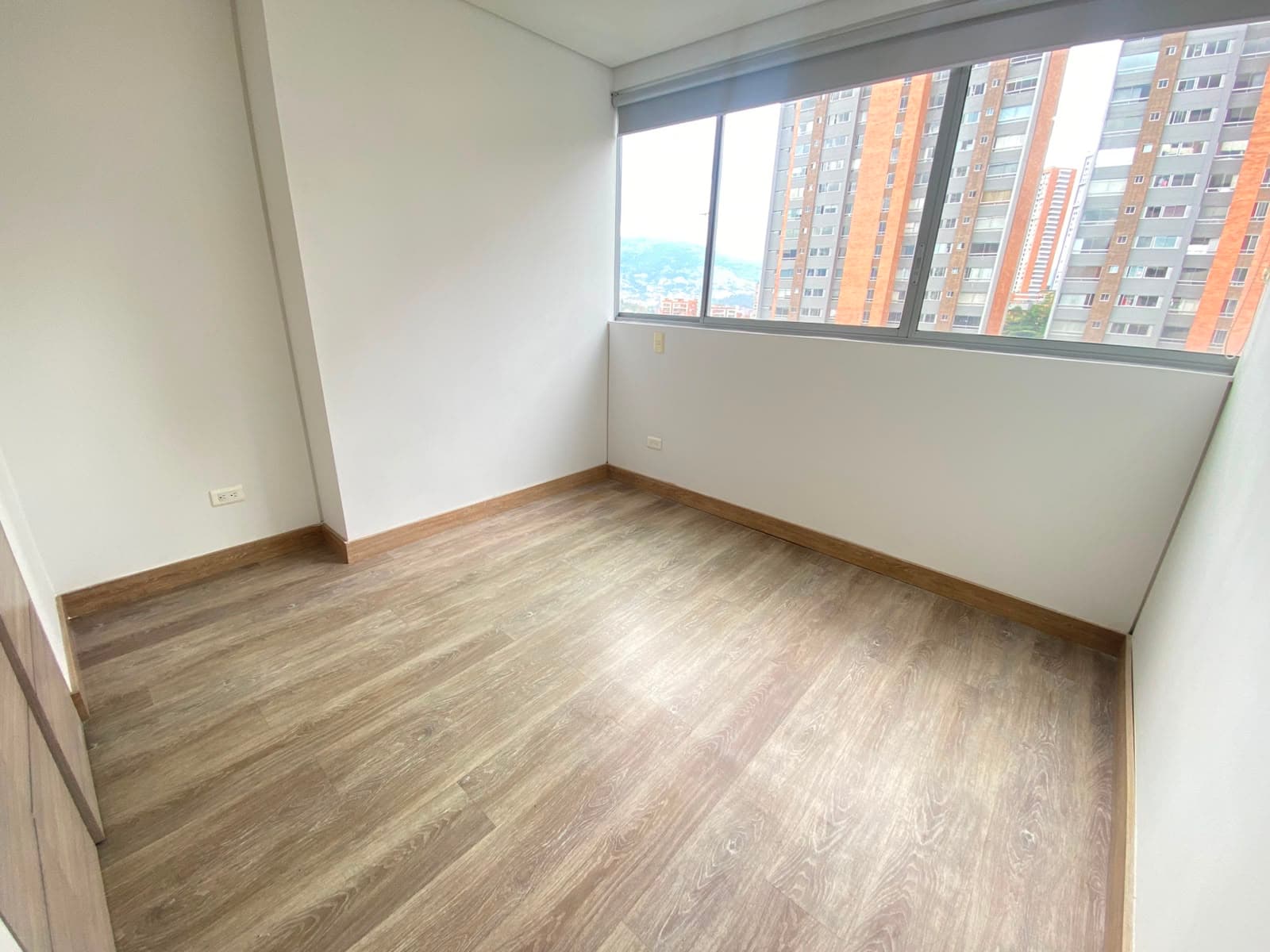 Apartamento en arriendo en Castropol, El Poblado, Medellín — foto 5 de 11
