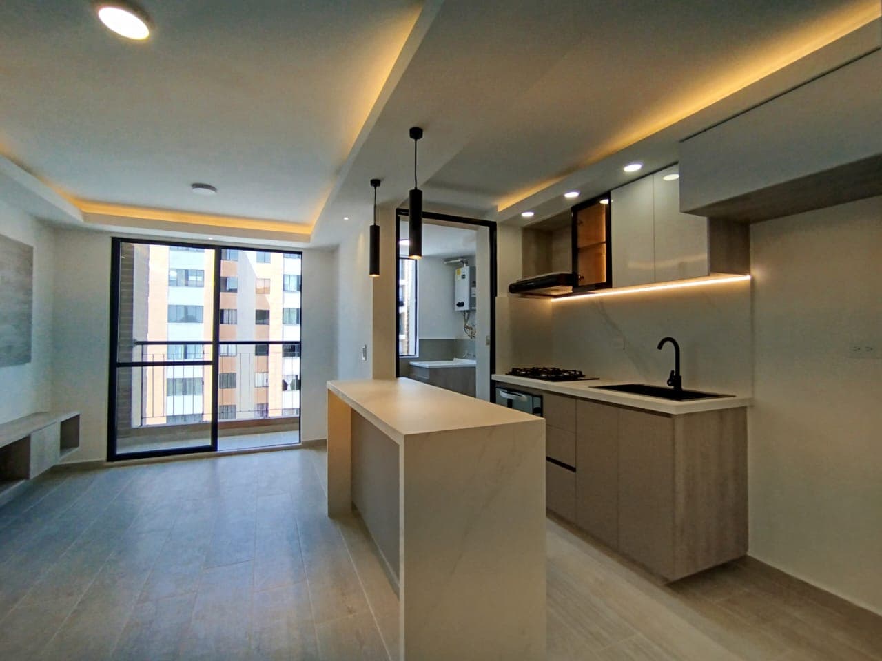 Apartamento en arriendo en Cimarronas, Rionegro — foto 3 de 14