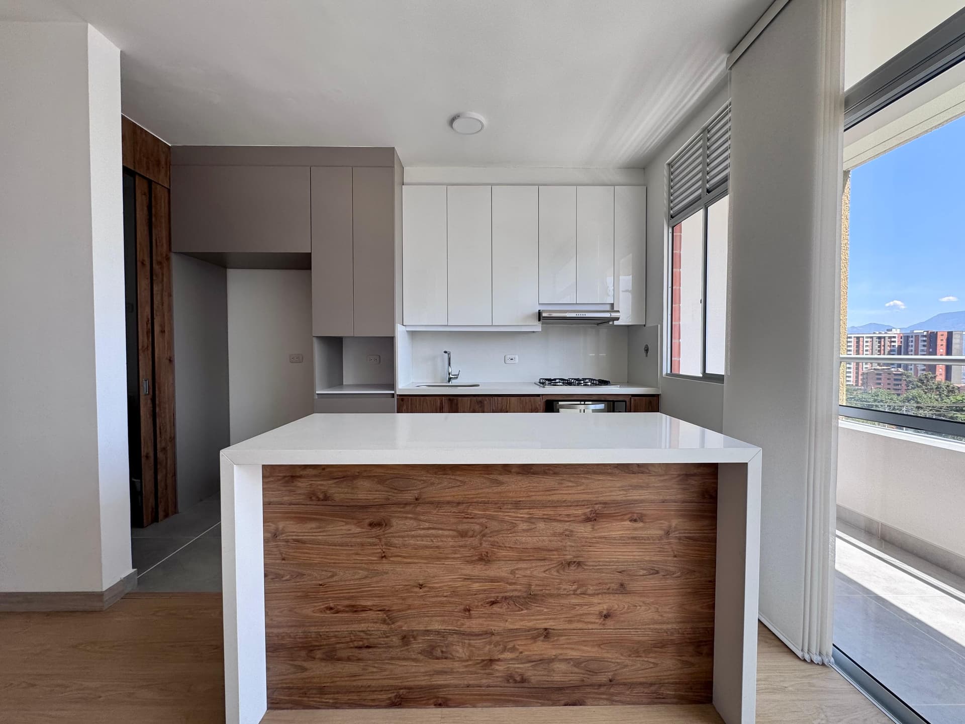Apartamento en arriendo en La Mina, Envigado — foto 1 de 14